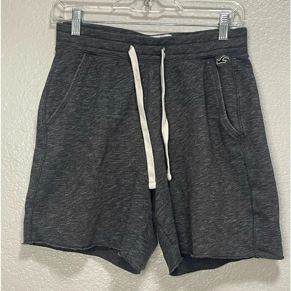Hollister  Men’s 'Must- Have Collection' Cut off Sweat Shorts Size XS - Picture 1 of 4